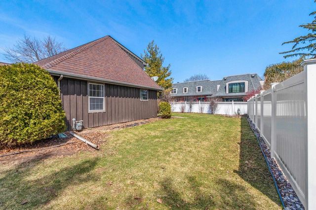607 RIDGEVIEW COURT, Green Bay, WI 54301