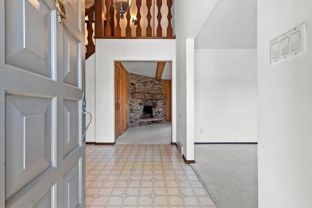 607 RIDGEVIEW COURT, Green Bay, WI 54301