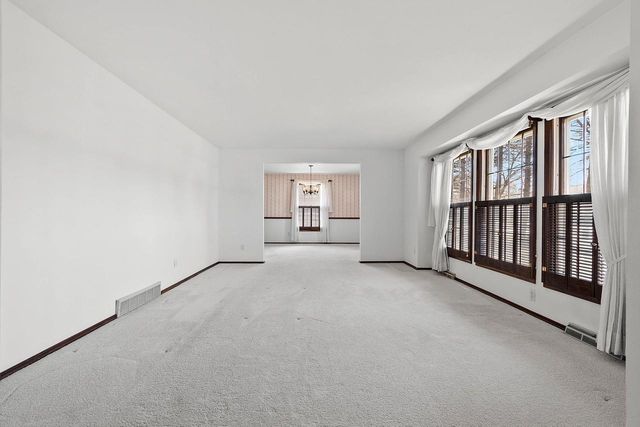 607 RIDGEVIEW COURT, Green Bay, WI 54301
