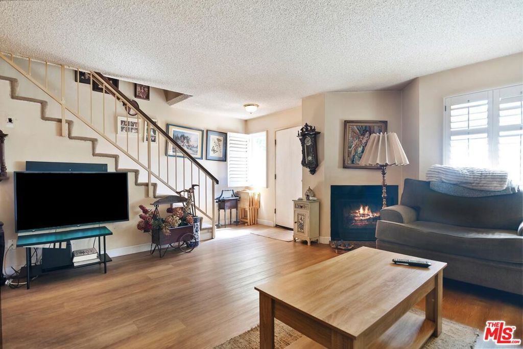 19221 Sherman Way 19, Reseda, CA 91335 — photo 4