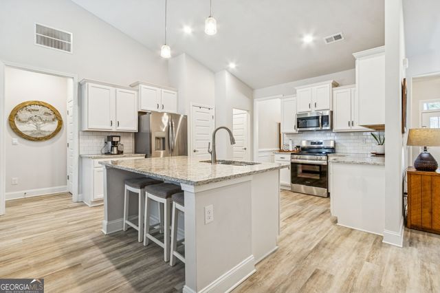 23 Eagle Heights Drive, Maysville, GA 30558