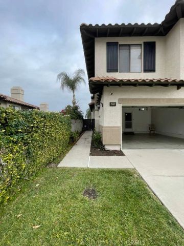 2117 San Antonio, Corona, CA 92882