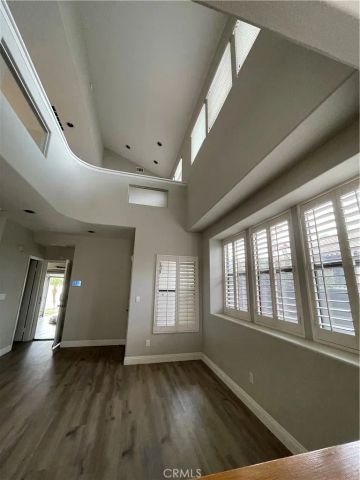 2117 San Antonio, Corona, CA 92882