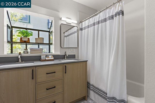 1310 Carlotta Ave, Berkeley, CA 94703