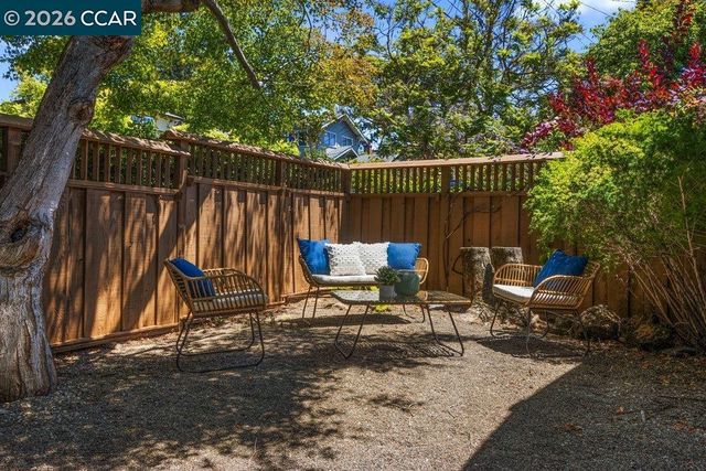 1310 Carlotta Ave, Berkeley, CA 94703