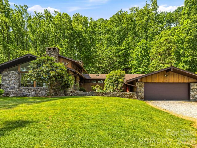 52 Chapel Hill Church Road, Asheville, NC 28803