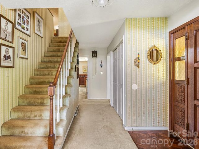 52 Chapel Hill Church Road, Asheville, NC 28803