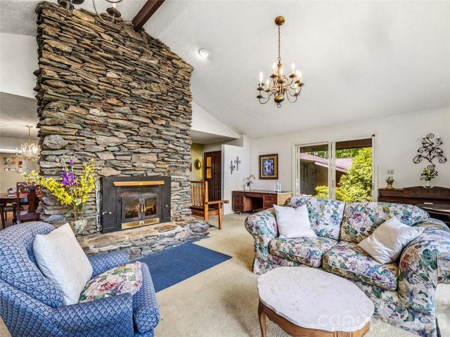 52 Chapel Hill Church Road, Asheville, NC 28803