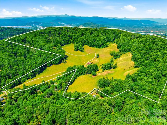 52 Chapel Hill Church Road, Asheville, NC 28803
