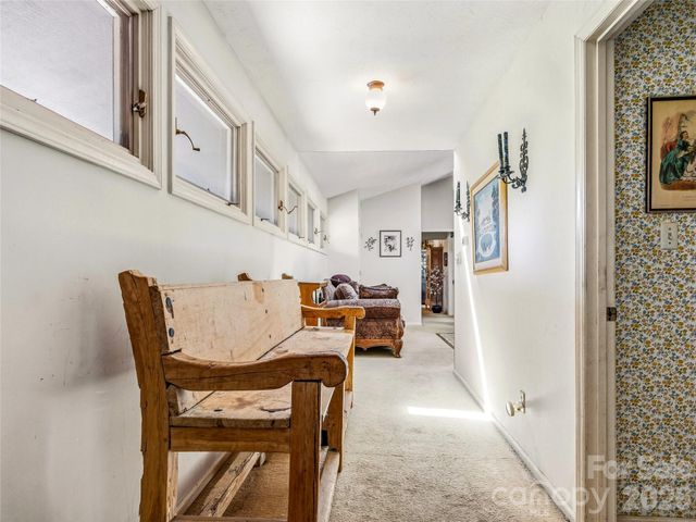 52 Chapel Hill Church Road, Asheville, NC 28803