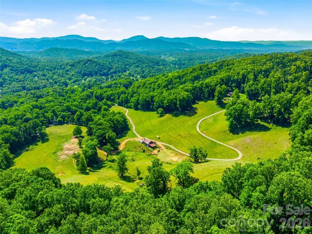 52 Chapel Hill Church Road, Asheville, NC 28803