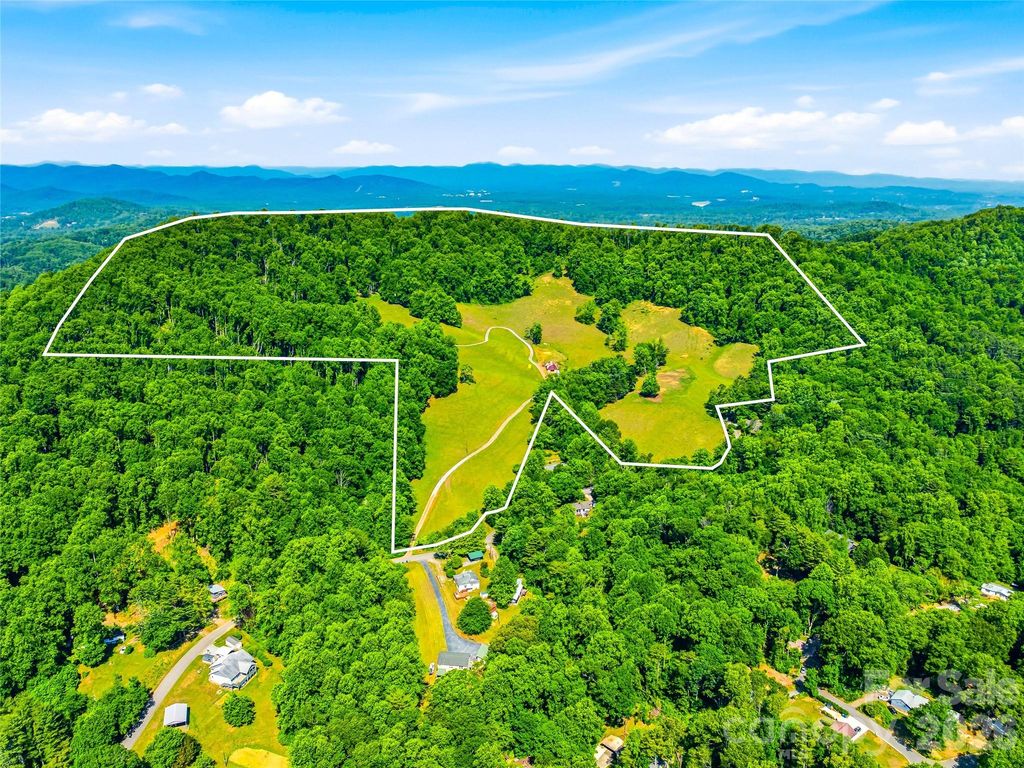 52 Chapel Hill Church Road, Asheville, NC 28803