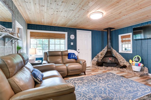 5112 Oakwood, Kingston, OK 73439