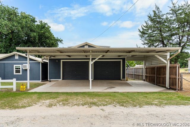 5112 Oakwood, Kingston, OK 73439
