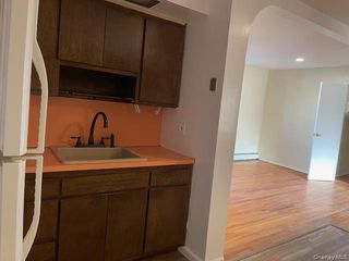 212 5th Avenue, West Babylon, NY 11704