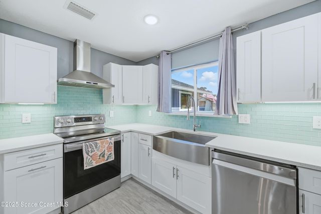 510 Fern Avenue NE, Palm Bay, FL 32907