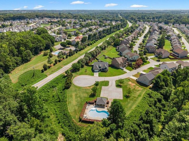 290 Noble Creek Road, Woodruff, SC 29388