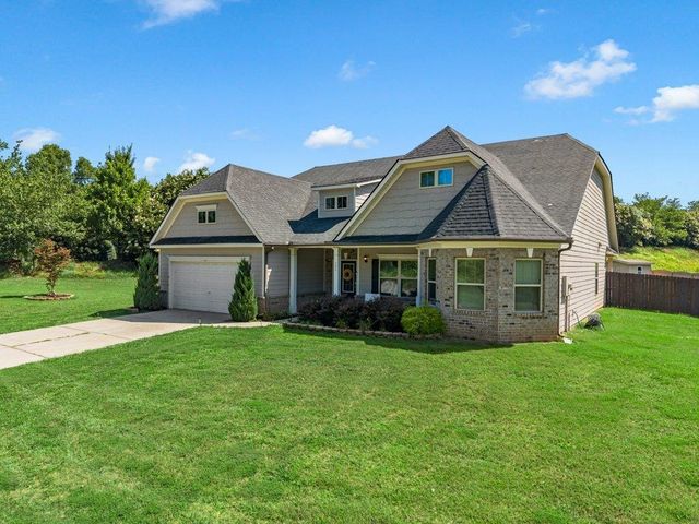 290 Noble Creek Road, Woodruff, SC 29388