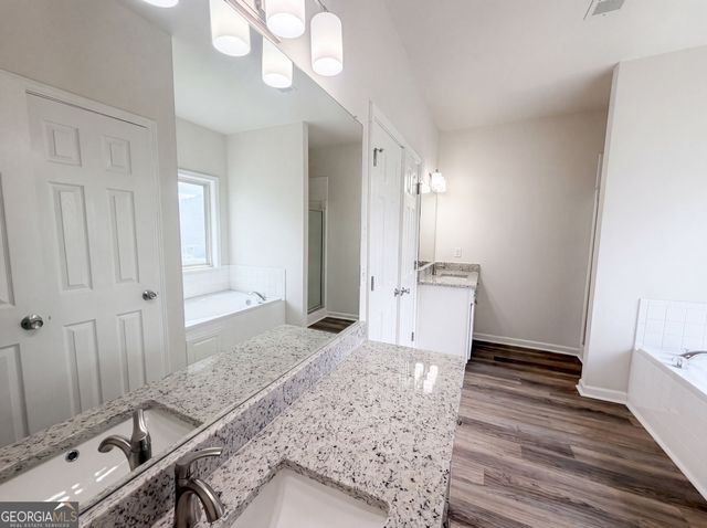 3322 Henderson View Court, Loganville, GA 30052