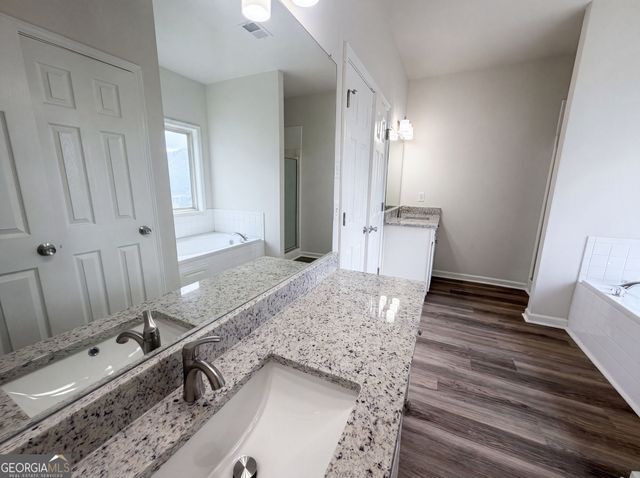 3322 Henderson View Court, Loganville, GA 30052