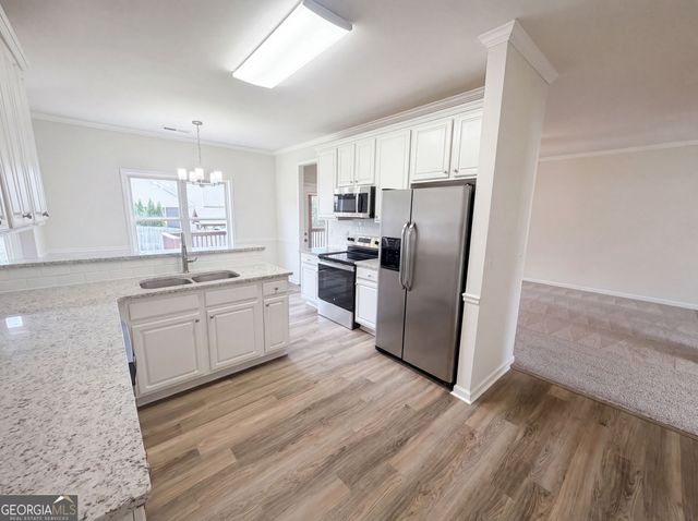 3322 Henderson View Court, Loganville, GA 30052