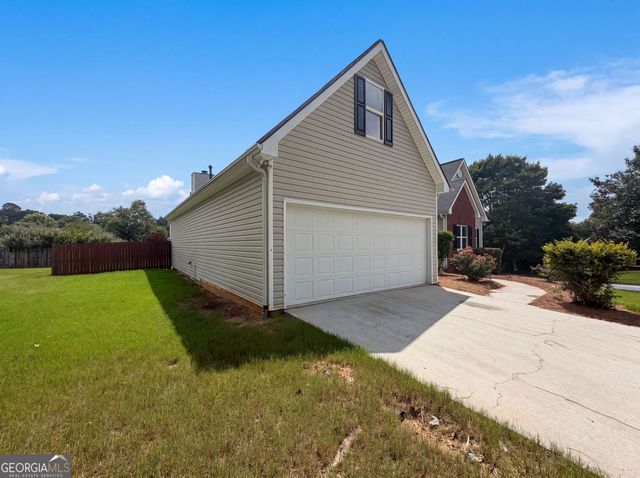 3322 Henderson View Court, Loganville, GA 30052