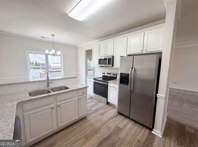 3322 Henderson View Court, Loganville, GA 30052
