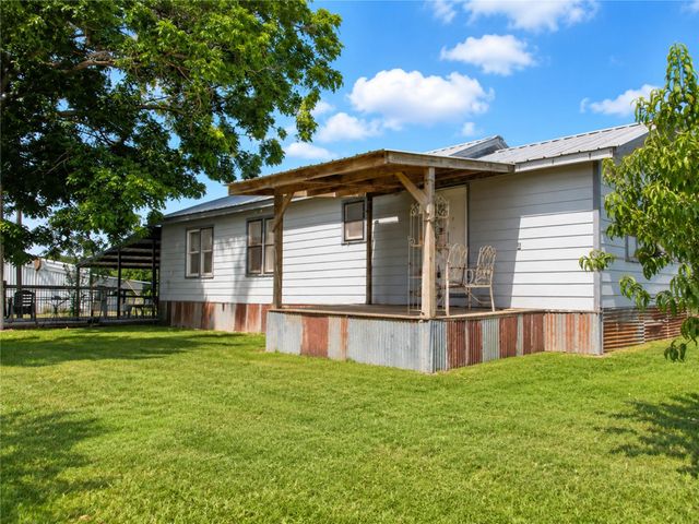 10802 County Road 203, Plantersville, TX 77363
