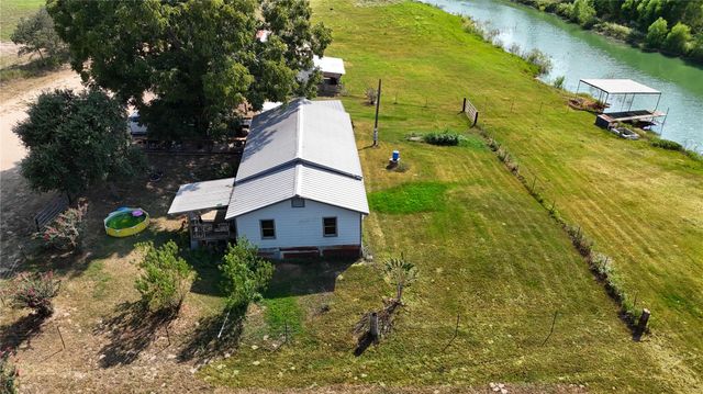 10802 County Road 203, Plantersville, TX 77363