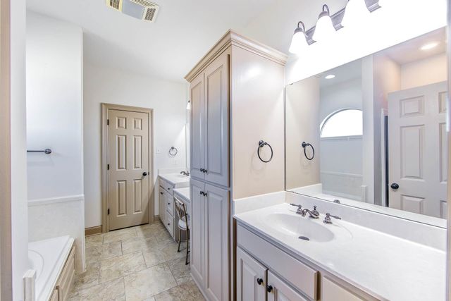 133 Lake Accardo Avenue, Thibodaux, LA 70301