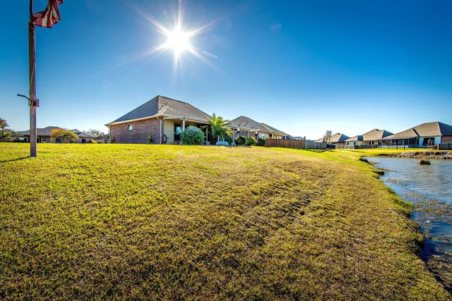 133 Lake Accardo Avenue, Thibodaux, LA 70301