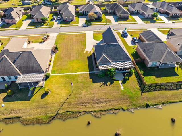 133 Lake Accardo Avenue, Thibodaux, LA 70301