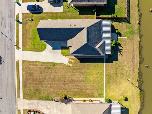 133 Lake Accardo Avenue, Thibodaux, LA 70301