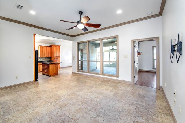 133 Lake Accardo Avenue, Thibodaux, LA 70301