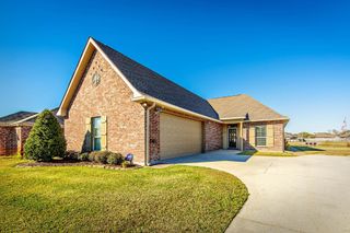 133 Lake Accardo Avenue, Thibodaux, LA 70301