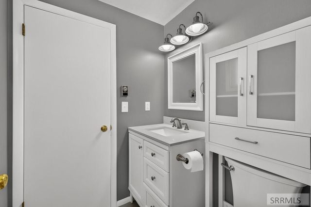 1005 E 21st Street, Idaho Falls, ID 83404