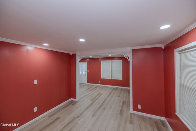 755 Curry Road, Rotterdam, NY 12306