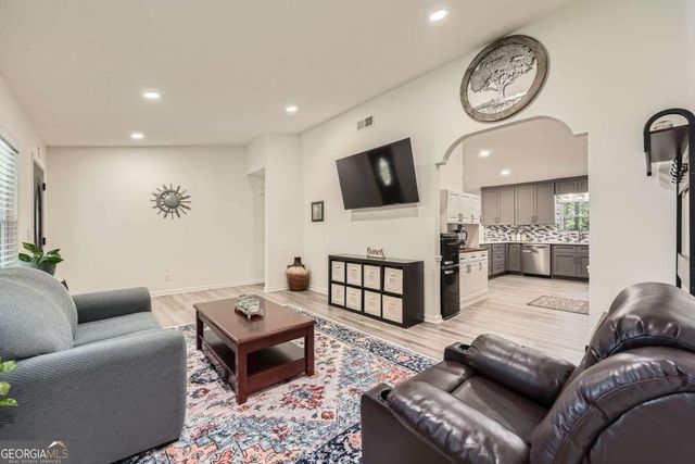 206 EAGLES NEST Drive, Canton, GA 30115