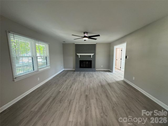 4339 Bathurst Drive, Charlotte, NC 28227