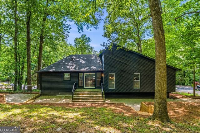 85 Geraldine Drive SE, Smyrna, GA 30082