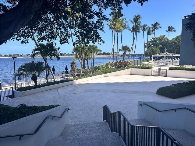 2333 Brickell Avenue 1402, Miami, FL 33129