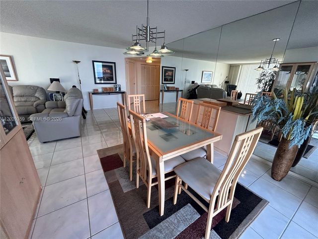 2333 Brickell Avenue 1402, Miami, FL 33129