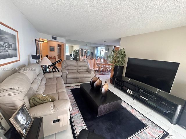 2333 Brickell Avenue 1402, Miami, FL 33129
