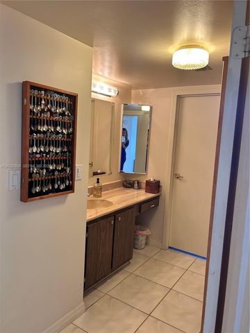 2333 Brickell Avenue 1402, Miami, FL 33129