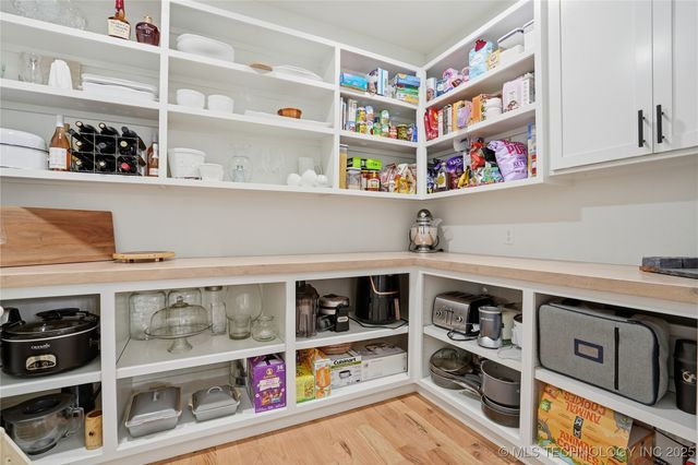 2714 Falls Bend Drive, Sapulpa, OK 74066