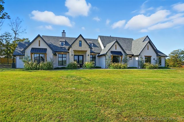 2714 Falls Bend Drive, Sapulpa, OK 74066