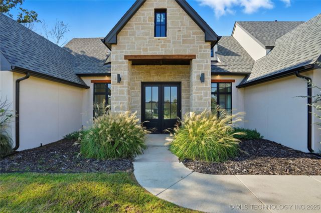 2714 Falls Bend Drive, Sapulpa, OK 74066