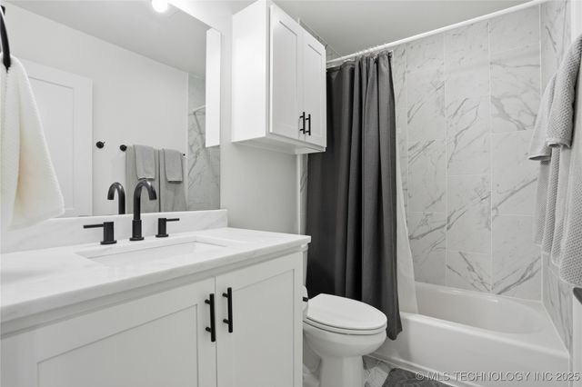 2714 Falls Bend Drive, Sapulpa, OK 74066