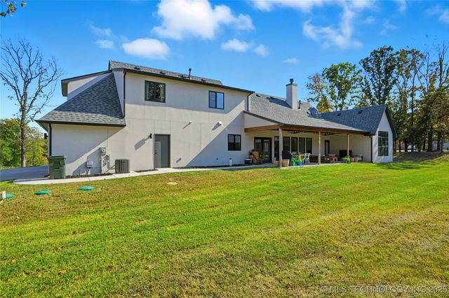 2714 Falls Bend Drive, Sapulpa, OK 74066