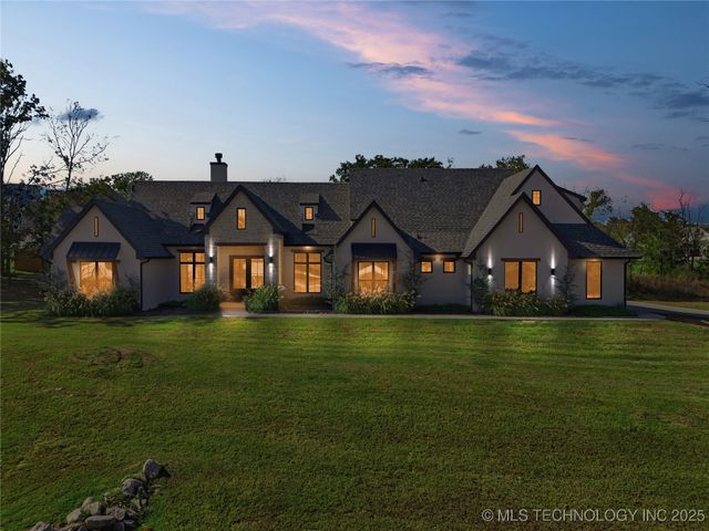 2714 Falls Bend Drive, Sapulpa, OK 74066